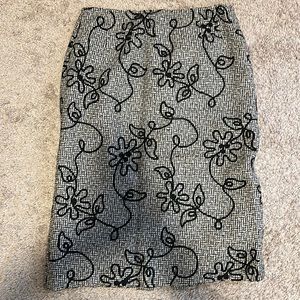 TALBOTS Womens Pencil Skirt‎ Wool Blend Flocking Floral Black Size 6